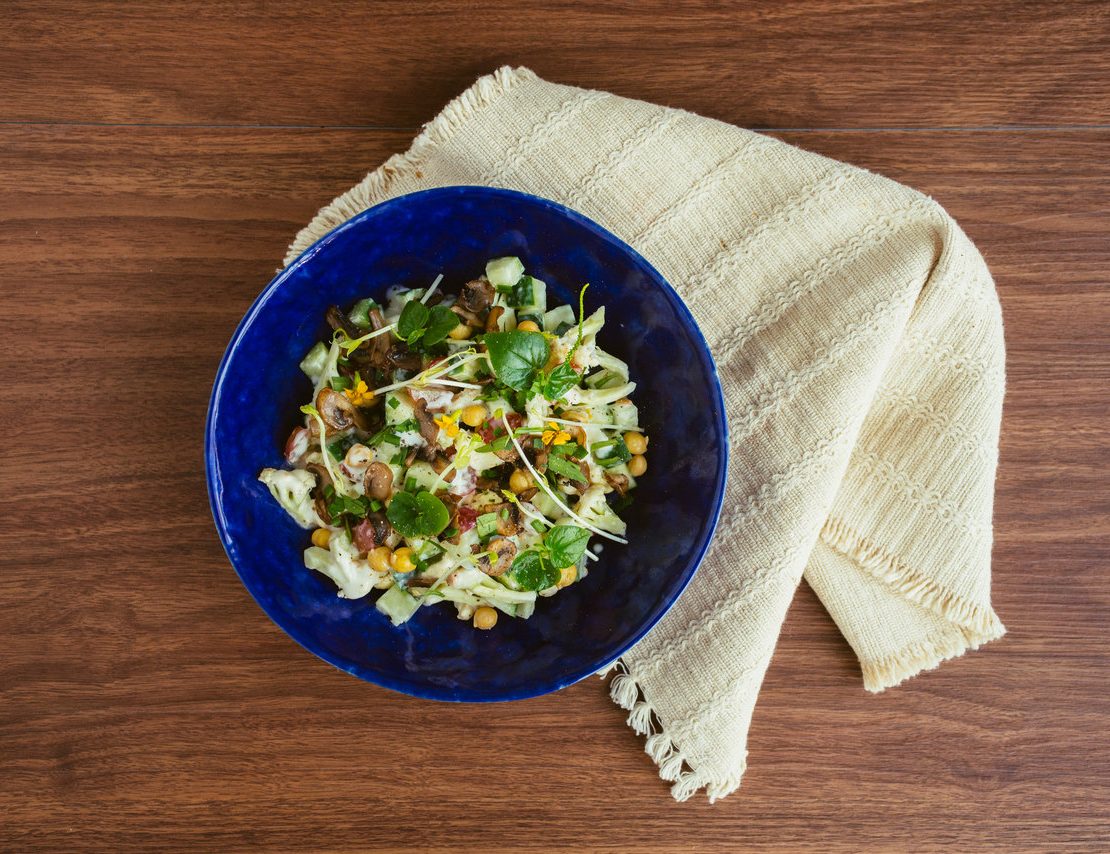 nolisoli eats recipe cauliflower salad yogurt chickpea