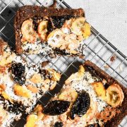 nolisoli eats fruit and nut power bar