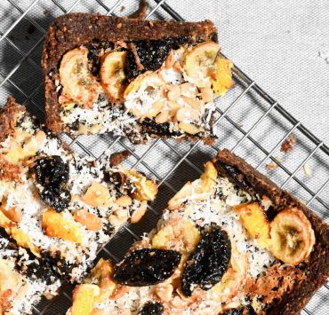 nolisoli eats fruit and nut power bar