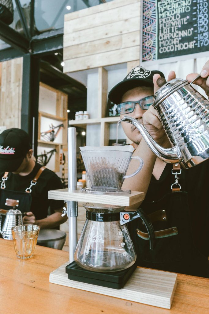 LOOK: Sunnies' in-store café is your next coffice - NOLISOLI