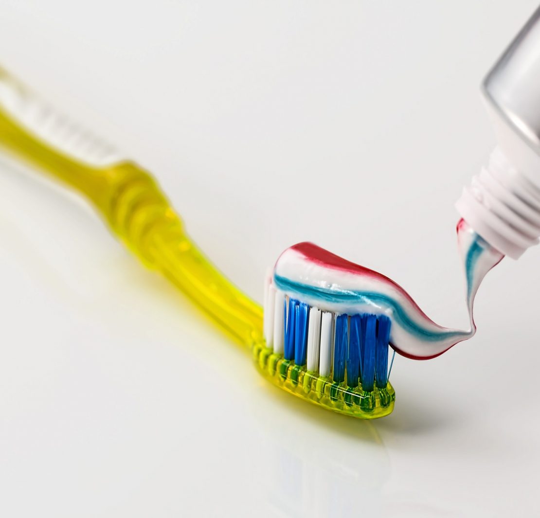 does toothpaste actually help get rid of pimples