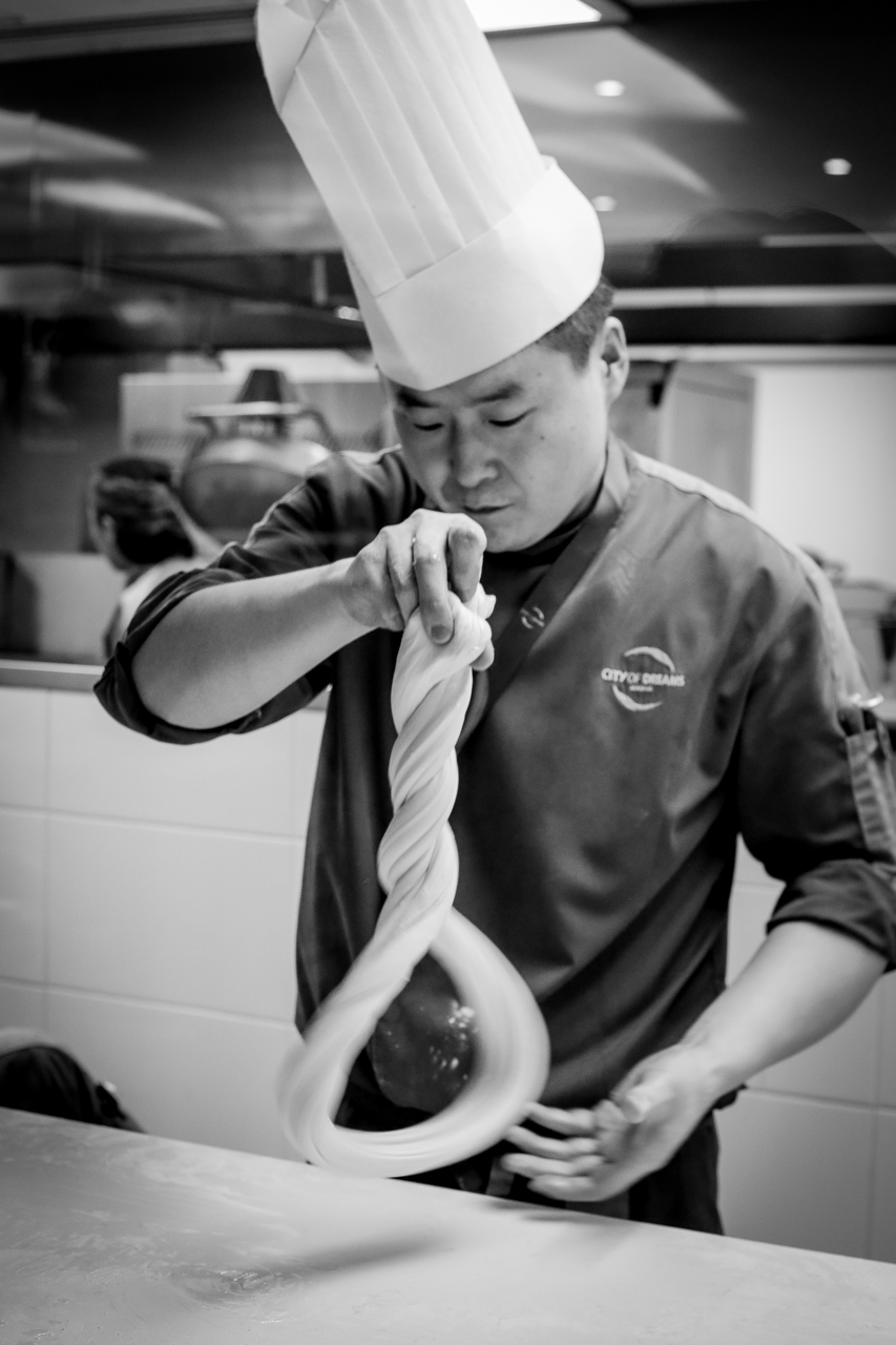 This Chinese chef can make hand-pulled noodles in two minutes ...