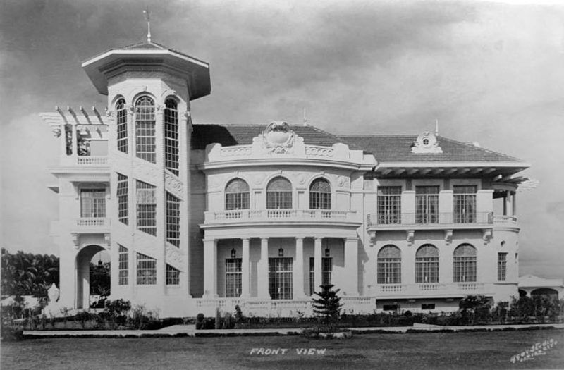 Tour a heritage mansion in Iloilo this Christmas - NOLISOLI