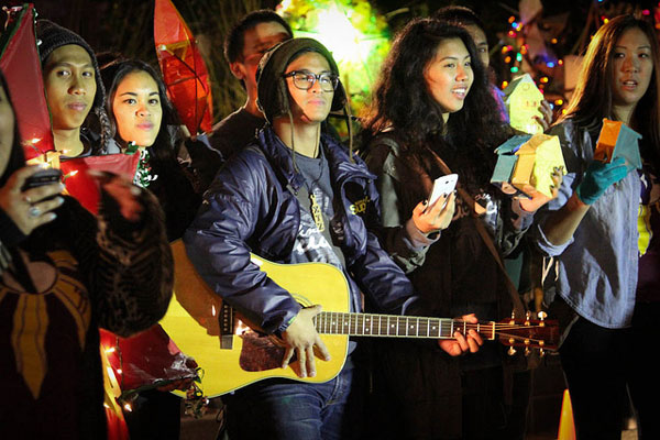 Why is Caroling Important in the Philippines: A Cultural Celebration ...