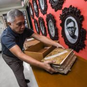 nolisoli fixture dictionary spanish chinese UST