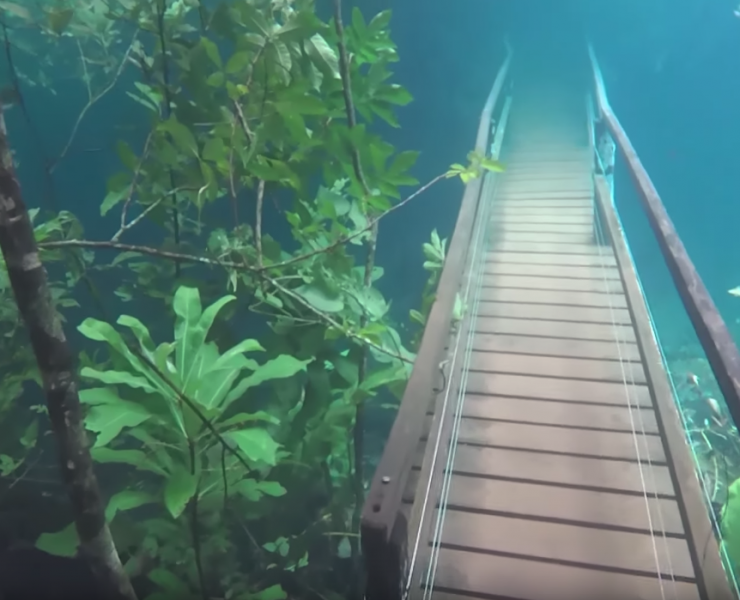 nolisoli underwater hiking trail brazil
