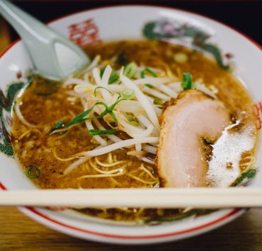 nolisoli make fashion eats ramen uniqlo graphic tees shirts