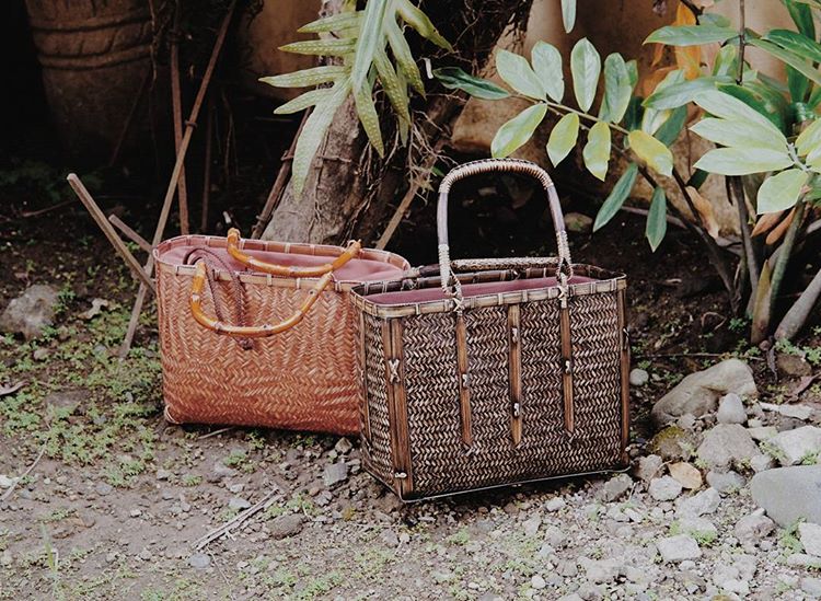 Modern Weaving real leather bucket bag 女裝 手袋及銀包 Tote Bags  Carousell