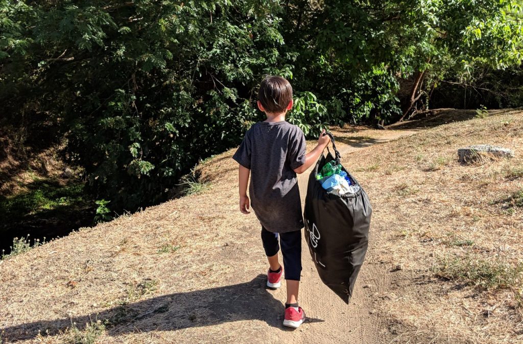 nolisoli trash sweep hike