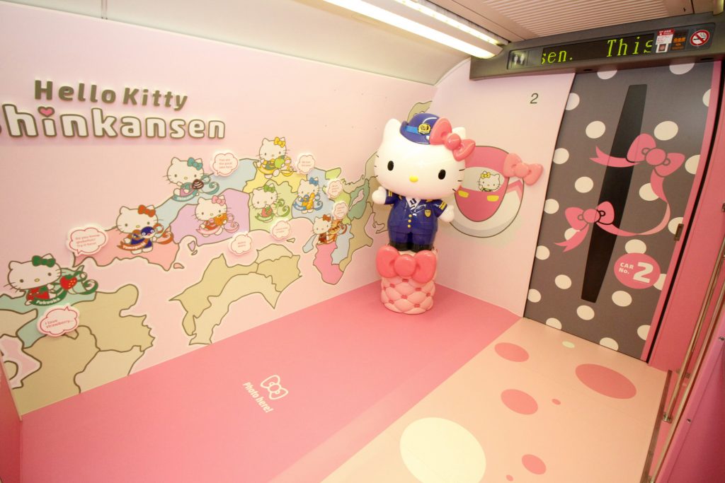 JAPAN-TRANSPORT-TRAIN-HELLO KITTY AFP