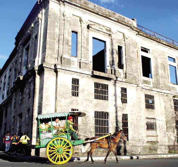 intramuros kalesa