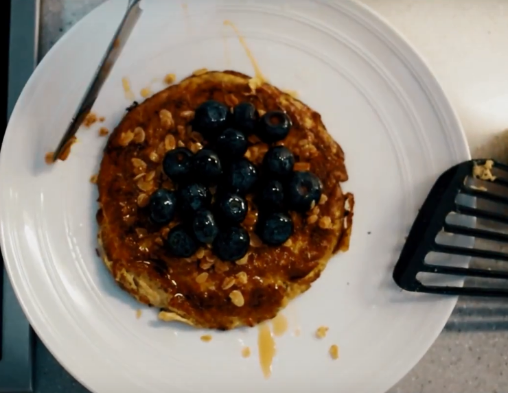 nolisoliph eats flourless banana and egg pancakes ben wittle booky