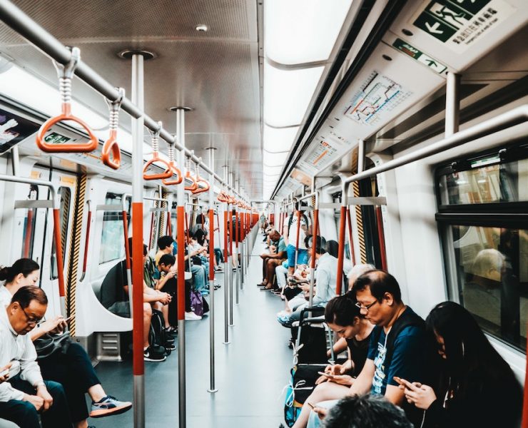 hong kong train unsplash