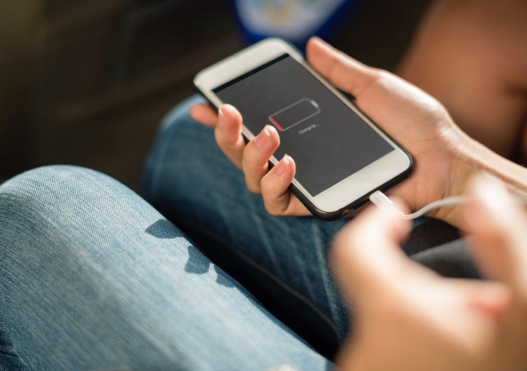 phone not charging unsplash