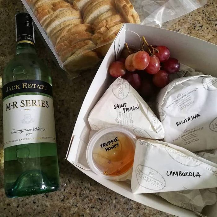 Love cheese? Treat yourself to a monthly cheese box subscription NOLISOLI