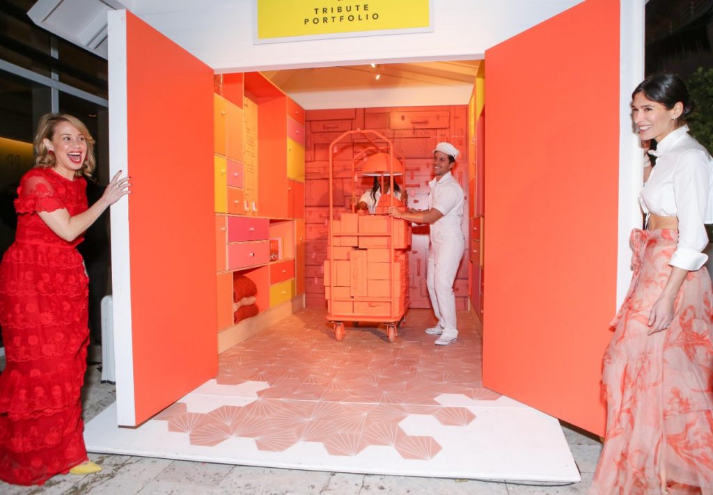 pantone pop-up