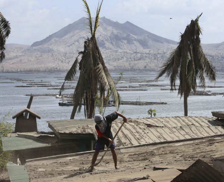 taal volcano taal eruption