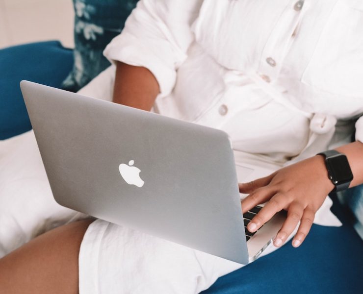 apple covid-19 website and app