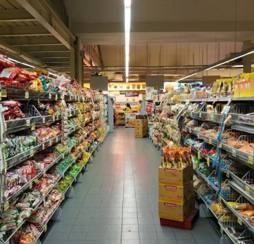 fikri rasyid unsplash supermarket