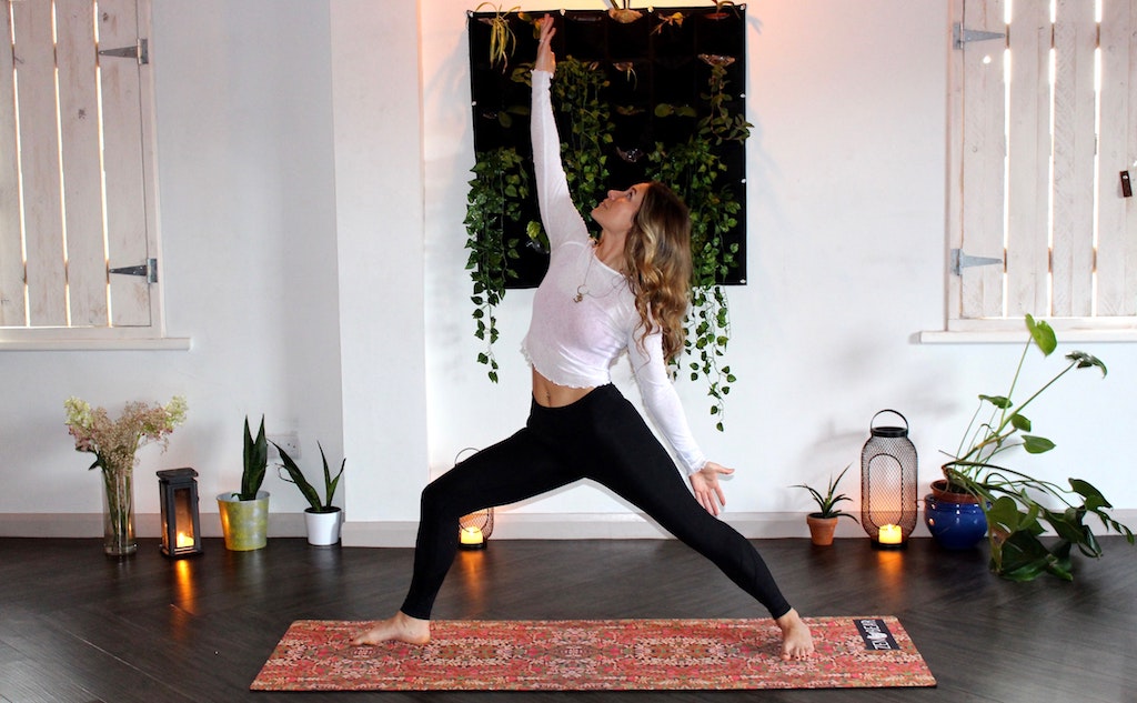 Free yoga classes you can do at home right now - NOLISOLI