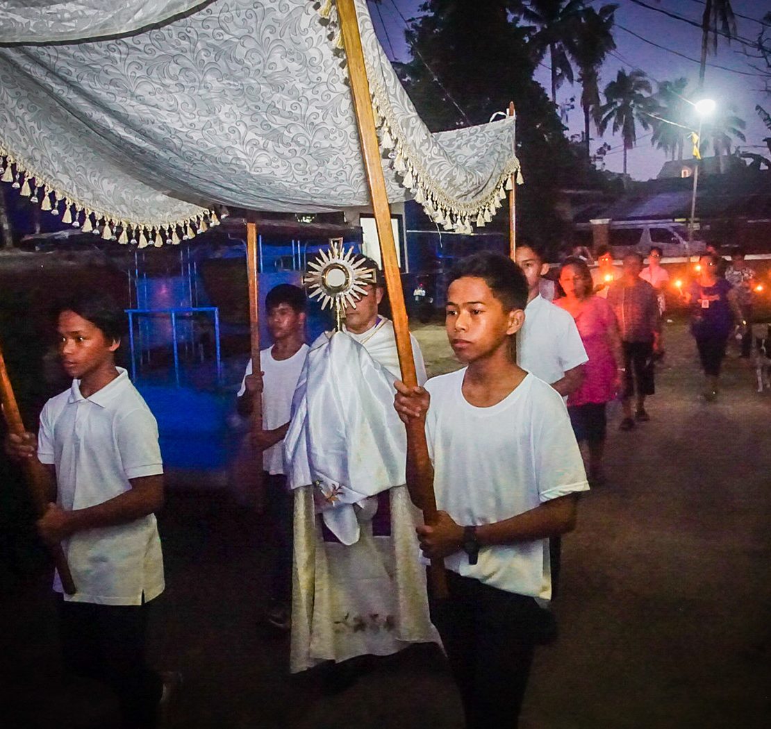 holy week procession
