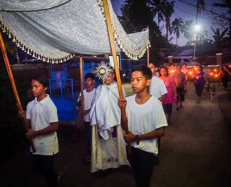 holy week procession