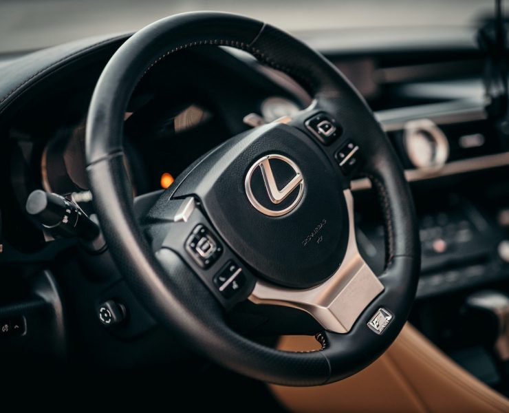 Lexus PR header nolisoliph