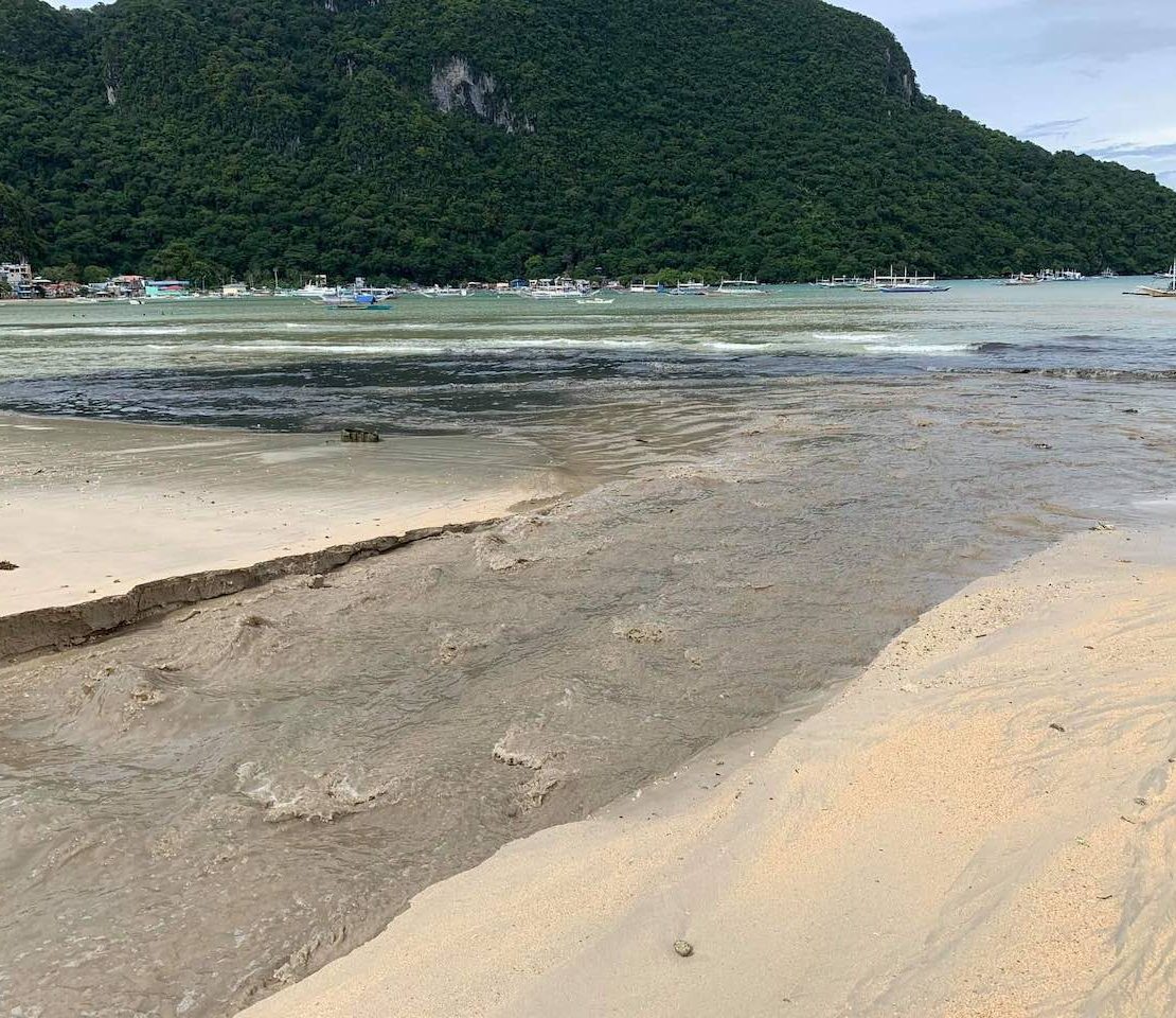 Palawan El Nido Beach Water Black Romar Miranda header image nolisoliph