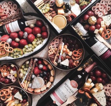 Grazes by Mrs Reyes Charcuterie Delivery header nolisoliph