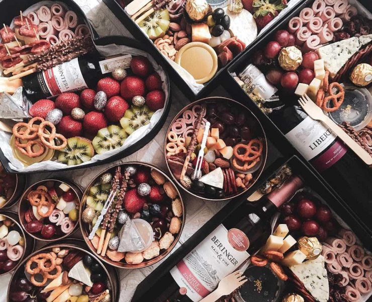 Grazes by Mrs Reyes Charcuterie Delivery header nolisoliph