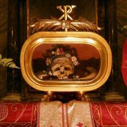 Valentine's Day Origins St. Valentine's Skull Wikicommons header nolisoliph