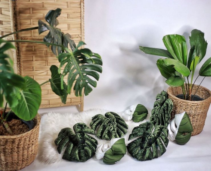 leaf pillows monstera
