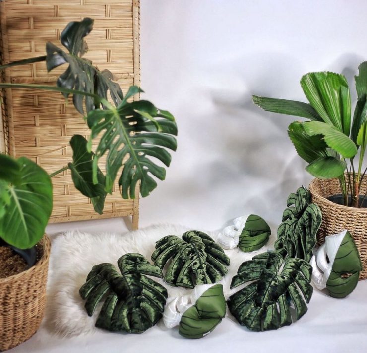leaf pillows monstera
