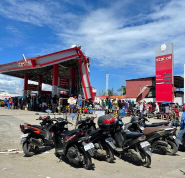 queue at a gas station in cebu after typhoon odette
